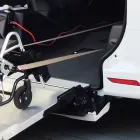 スタッフ